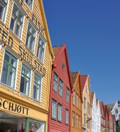 Historische Einkaufsstraße in Bergen